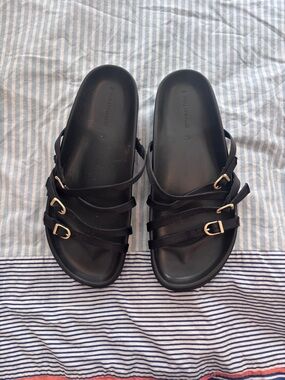 Stradivarius sandals